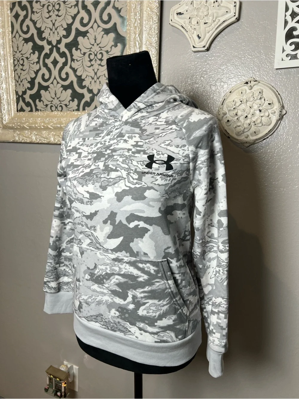 Under Armour White and Gray Camo Pullover Hoodie